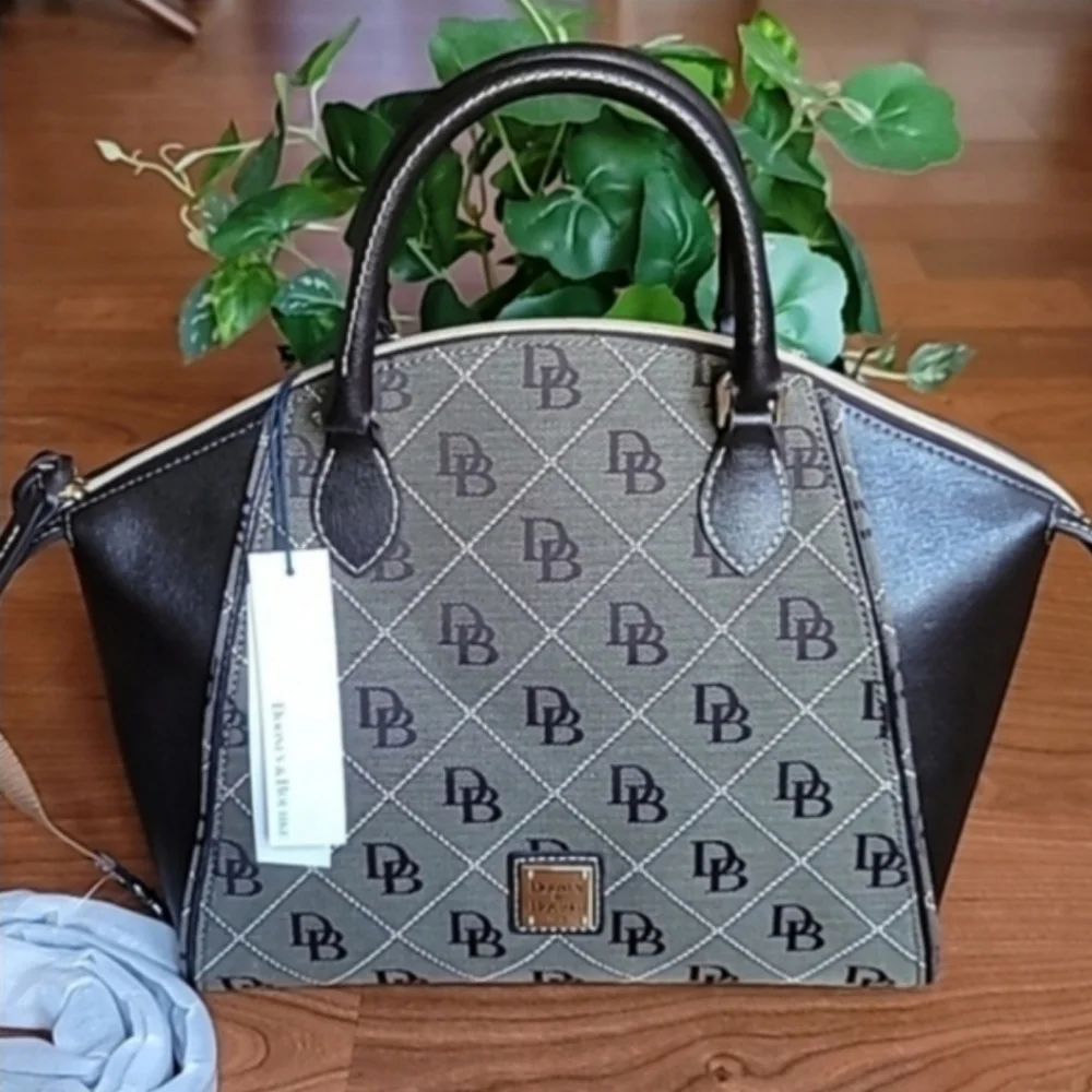 DOONEY & BOURKE Sydney Logo Leather Dome Satchel - Picture 1 of 9